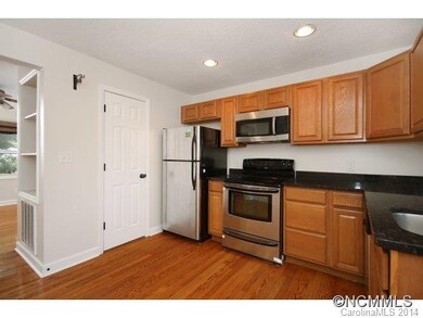 Built-ins Between Kitchen & LR