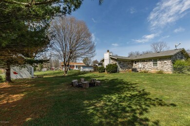 6603 Five Forks Dr08