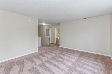 10119 Brushfield Ln, Fishers, IN 46037 - photo 7