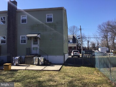 531 Pershing Ave, Darby, PA 19023 - photo 3