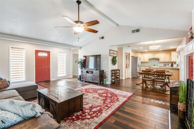 916 Columbus Ct, Bedford, TX 76022 - photo 6