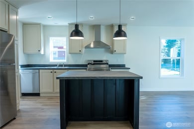 202 E Rain St NE, Ocean Shores, WA 98569 - photo 4