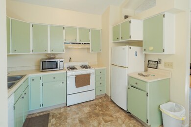 714 Garland Cir B-107