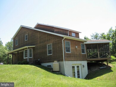 148 Donegal Ln, Berkeley Springs, WV 25411 - photo 6