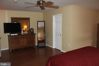 1135 Shortleaf Cir, Sykesville, MD 21784 - photo 6