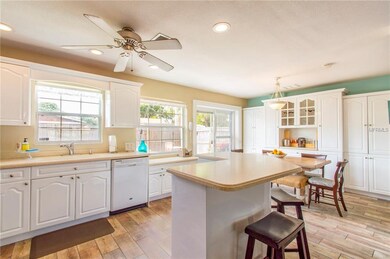 Light & Bright Kitchen