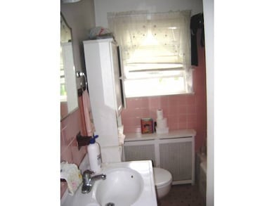 28 Wolfle St, Glen Cove, NY 11542 - photo 7