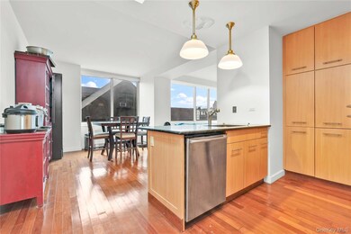 The Windsor at Forest Hills unit 2F, Forest Hills, NY 11375 - photo 3