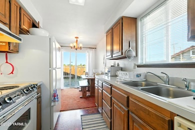 Morris_250708_38ave_Yakima_17