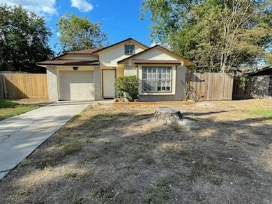 11024 Threeawn Ct, Houston, TX 77086 - photo 2