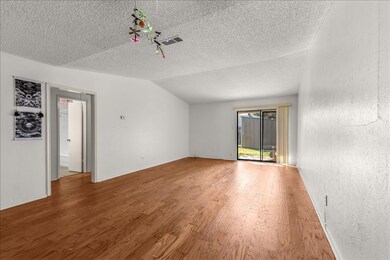 6817 W Cleburne Rd, Fort Worth, TX 76133 - photo 7