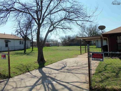 1225 33rd St, Wichita Falls, TX 76302 - photo 3