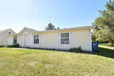 308 N Washington St, Boswell, IN 47921 - photo 2