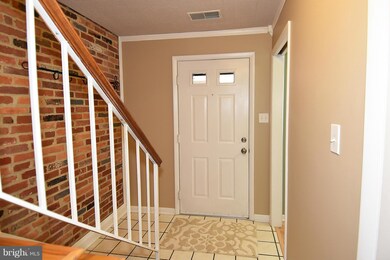 3818A Steppes Ct, Falls Church, VA 22041 - photo 2