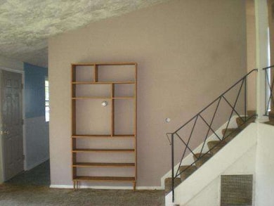 113 Granada Rd, Carpentersville, IL 60110 - photo 3