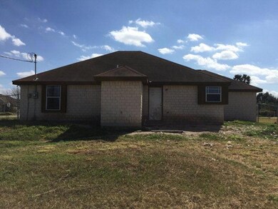 11 N 2nd St, Donna, TX 78537 - photo 2