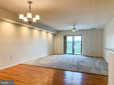 10606 Valley Forge Cir unit 606, King of Prussia, PA 19406 - photo 5