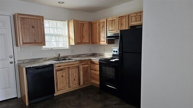 700 Seven Oaks Rd unit 704, Bonham, TX 75418 - photo 4