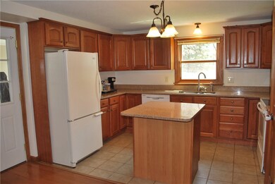 98 Kay St, Cumberland, RI 02864 - photo 6