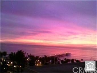 Fantastic views night or day - Pier, coastline, wh