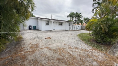 5125 SW 102nd Ave, Miami, FL 33165 - photo 3
