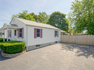 86 Falcon Ave, Warwick, RI 02888 - photo 3