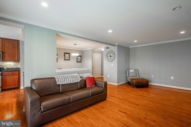 4121 S Four Mile Run Dr unit 204, Arlington, VA 22204 - photo 3