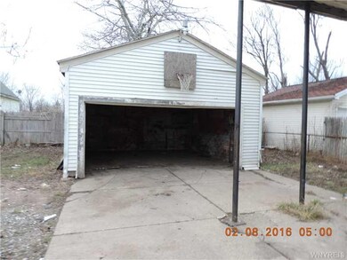 Garage.