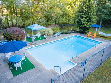 204 Blackthorn Dr, Saylorsburg, PA 18353 - photo 2