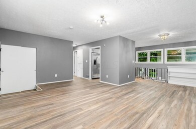 1280 Thurell Rd, Columbus, OH 43229 - photo 4