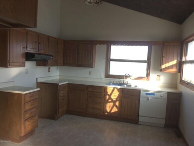 05 kitchen