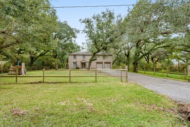 13830 Patricia Ln, Alvin, TX 77511 - photo 5