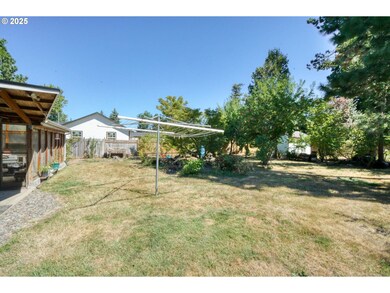211 Getchell Ave, Amity, OR 97101 - photo 4