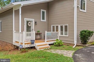 1212 Hilltop Dr, Annapolis, MD 21409 - photo 2