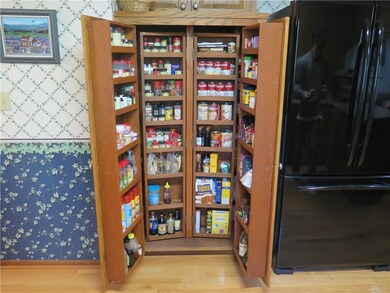 10510 W 170th Terrace, Olathe, KS 66062 - photo 5