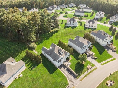 39 Sawgrass Cir, Londonderry, NH 03053 - photo 2