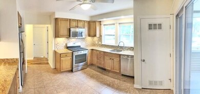 11 Sterling Park unit 2R, Braintree, MA 02184 - photo 4