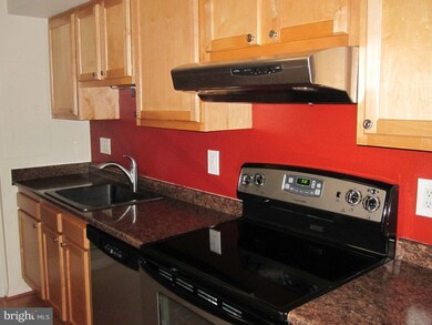 11251 Skilift Ct unit B, Columbia, MD 21044 - photo 4