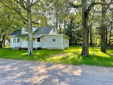 263 Hellers Ln, Long Pond, PA 18334 - photo 3