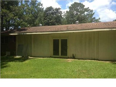 207 Oak St, Hazlehurst, MS 39083 - photo 3