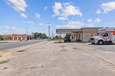 3-web-or-mls-409 W Pinhook Rd-3
