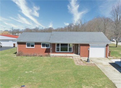 106 E Maple St, Roachdale, IN 46172 - photo 2