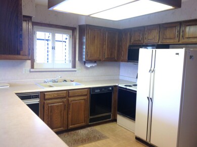 1301 N Camelot pics 007
