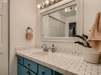 20110 Larkspur Ln unit 70, West Linn, OR 97068 - photo 5