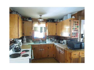 2 Manson Ave, Kittery, ME 03904 - photo 4