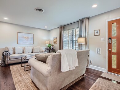 1615 Willowby Dr, Houston, TX 77008 - photo 6