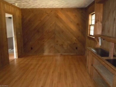 4401 Millis Rd, Greensboro, NC 27407 - photo 5