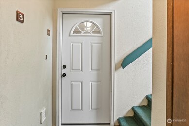 8303 212th St SW unit 4, Edmonds, WA 98026 - photo 3