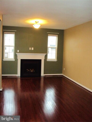 7331 Mockingbird Cir, Glen Burnie, MD 21060 - photo 3