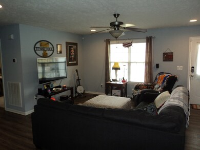 1915 Hills Chapel Rd, Manchester, TN 37355 - photo 2